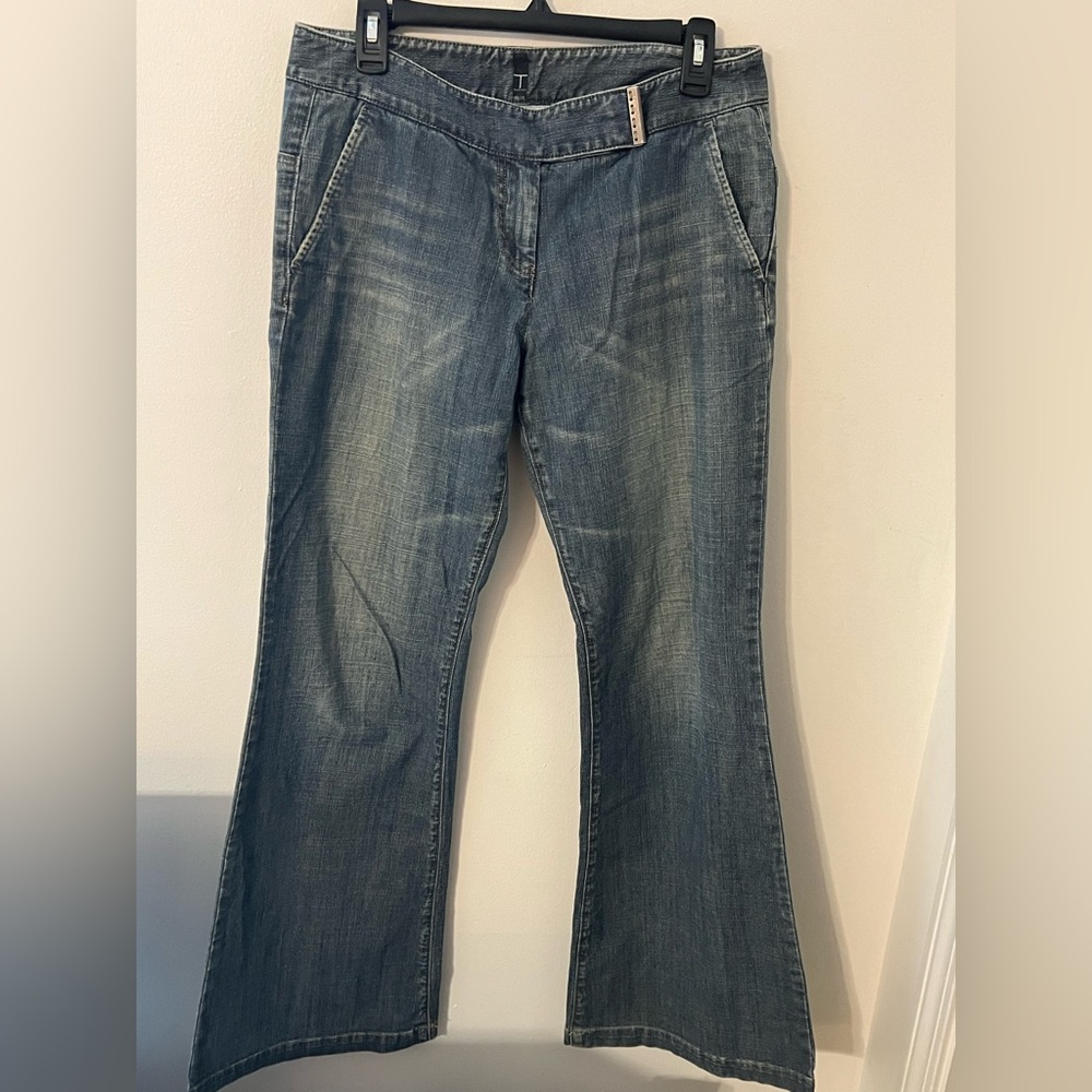 24hr SALE 🔥 Tahari Women's Medium Blue Flare Jeans